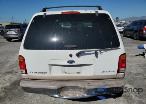 1999 Ford Explorer z USA, uszkodzony, nr VIN 1FMDU32P2XZA60512